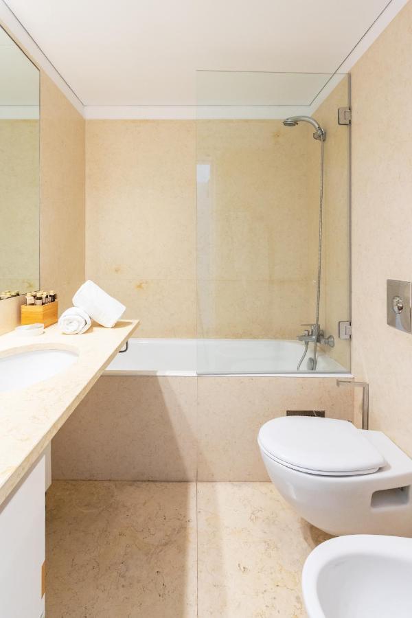 Apartmán Joivy Chiado Self Check-In 2-Br Flat With Parking Lisboa Exteriér fotografie